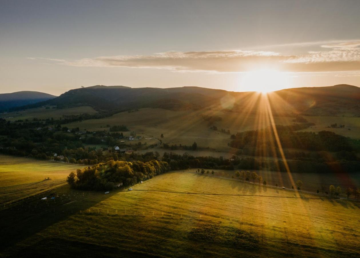 Hotel Treehous Sneznik S Wellness Dolní Morava Esterno foto