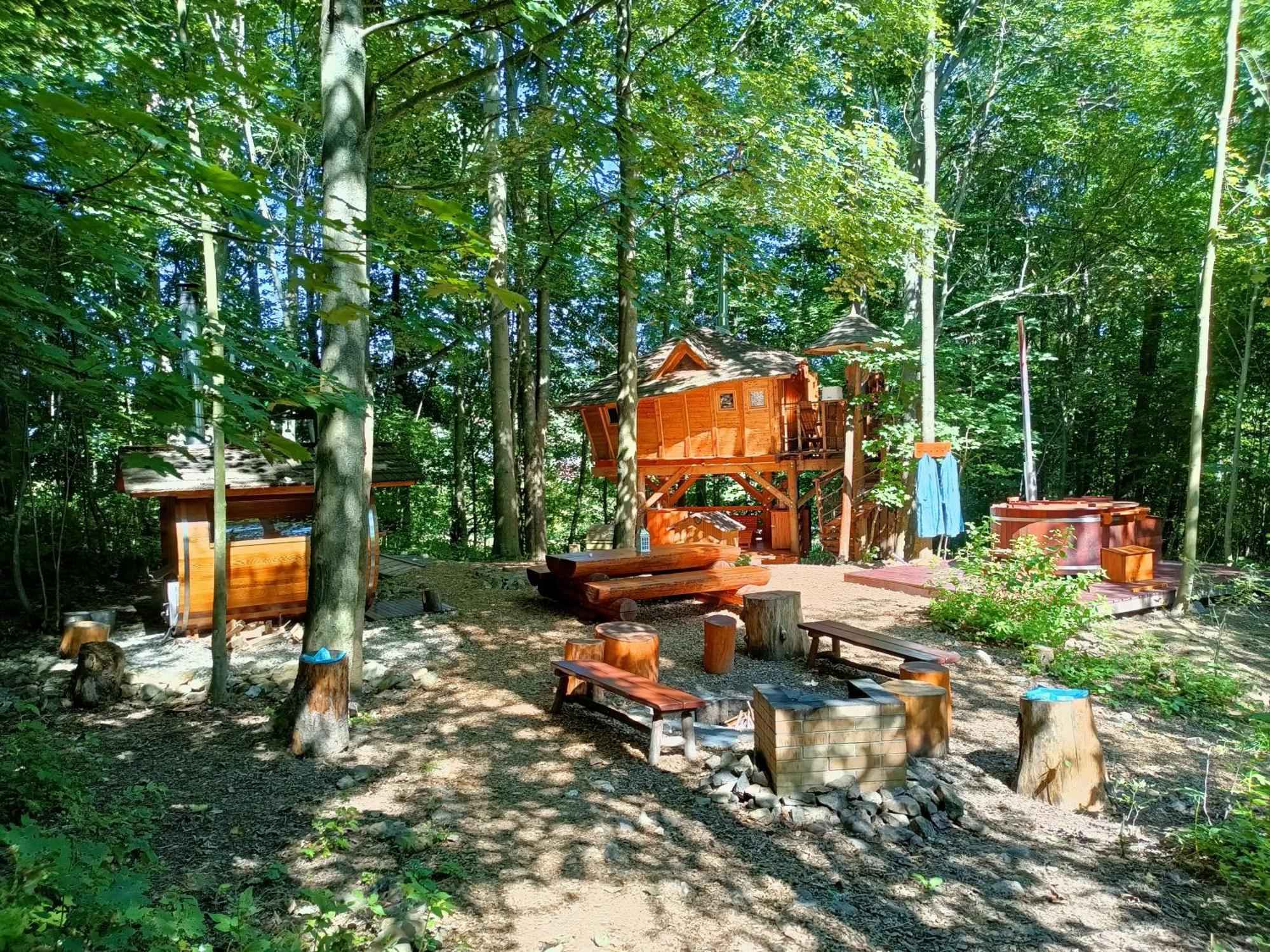 Hotel Treehous Sneznik S Wellness Dolní Morava Esterno foto